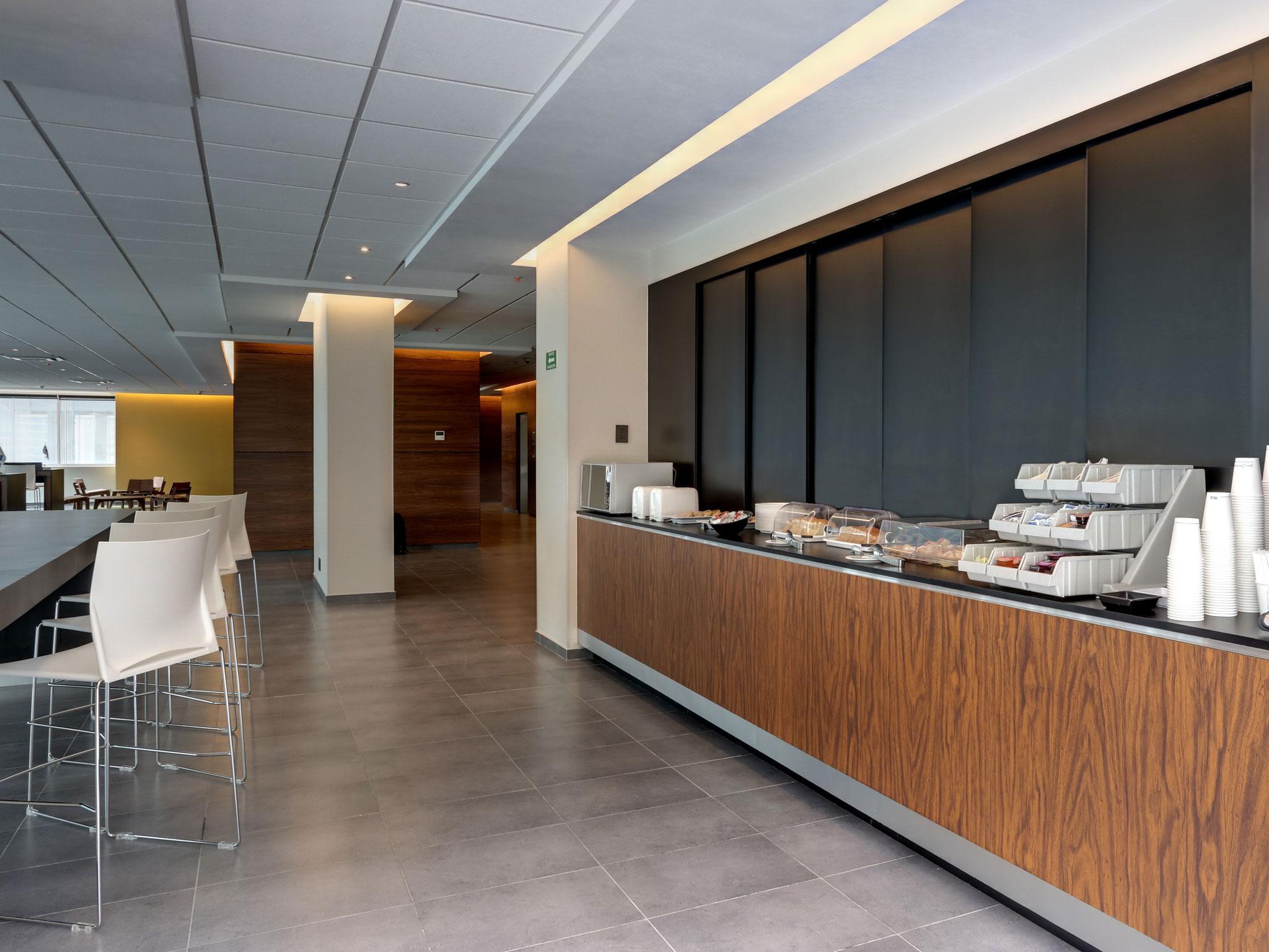 City Express Plus By Marriott Ciudad De Mexico Santa Fe Luaran gambar